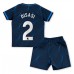 Billige Chelsea Axel Disasi #2 Børnetøj Udebanetrøje til baby 2023-24 Kortærmet (+ korte bukser)